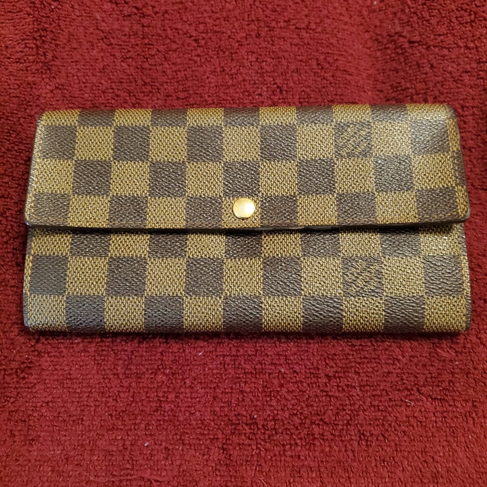 Authentic Louis Vuitton Wallet